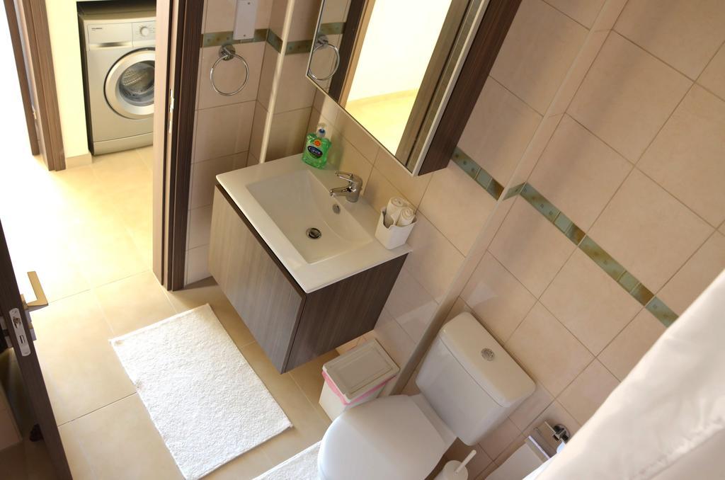 Domino Blue Apartment Παραλίμνι Εξωτερικό φωτογραφία